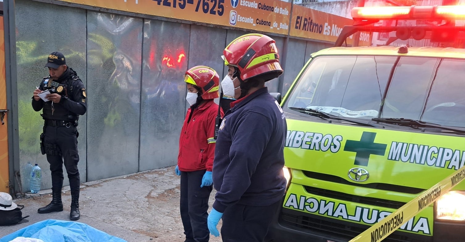 Peatón muere tras ser atropellado en zona 15