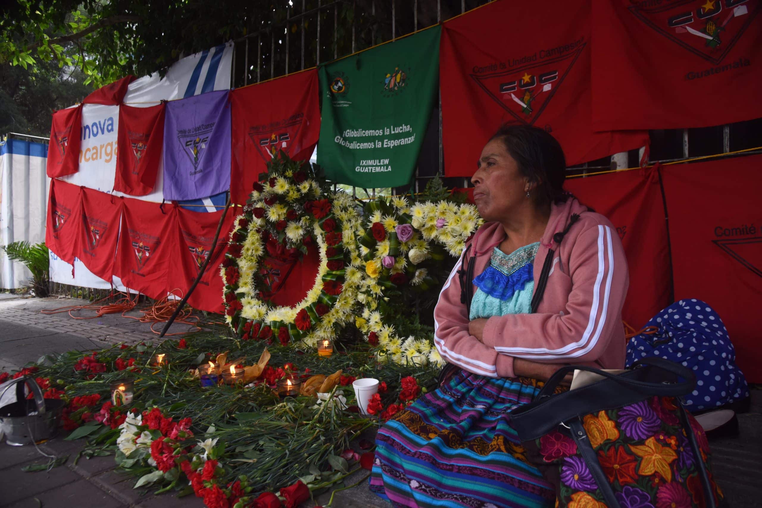 quema de la embajada de España en Guatemala