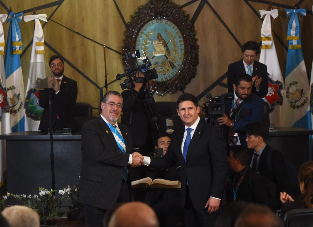 alcalde capitalino Ricardo Quiñónez y presidente Bernardo Arévalo