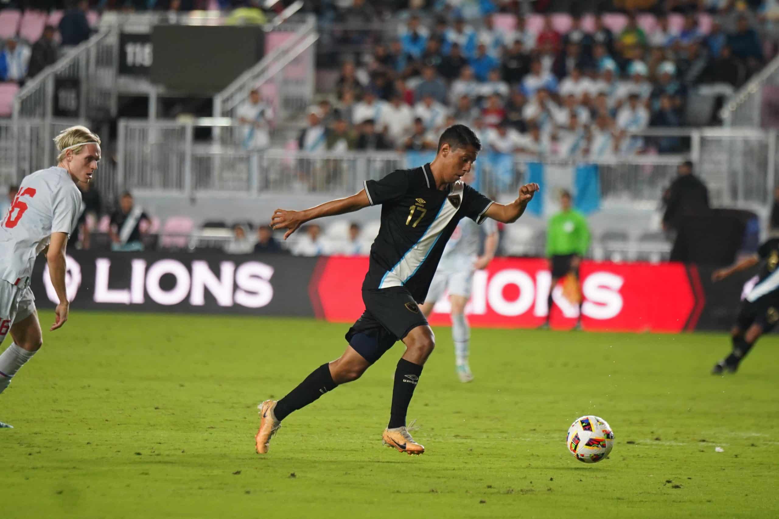 Oscar Castellanos, Selección Nacional