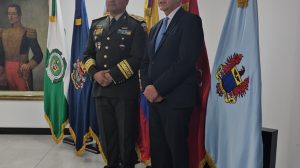reunión de ministros de Defensa de Colombia, Iván Velásquez; y de Guatemala, Henry Saenz