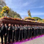 Procesión de La Reseña, Jesús de la Merced, a su paso por el parque Colón