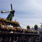 Procesión de La Reseña, Jesús de la Merced, a su paso por el parque Colón