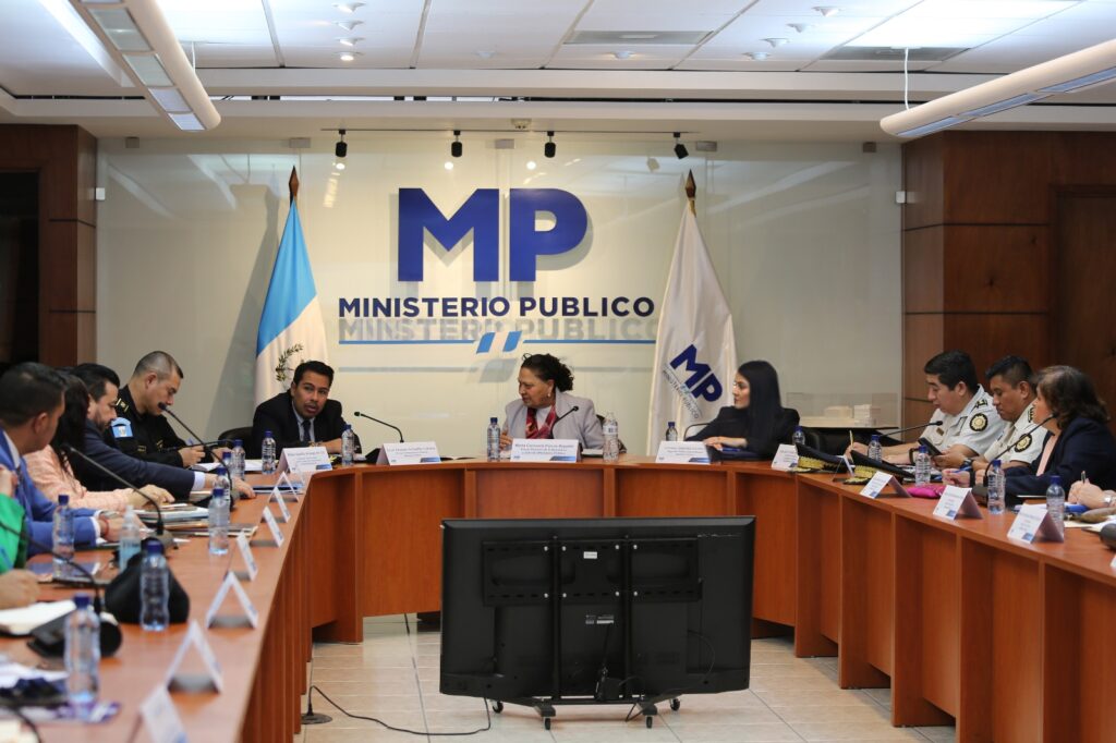 tercera reunión entre autoridades del Ministerio de Gobernación y Ministerio Público
