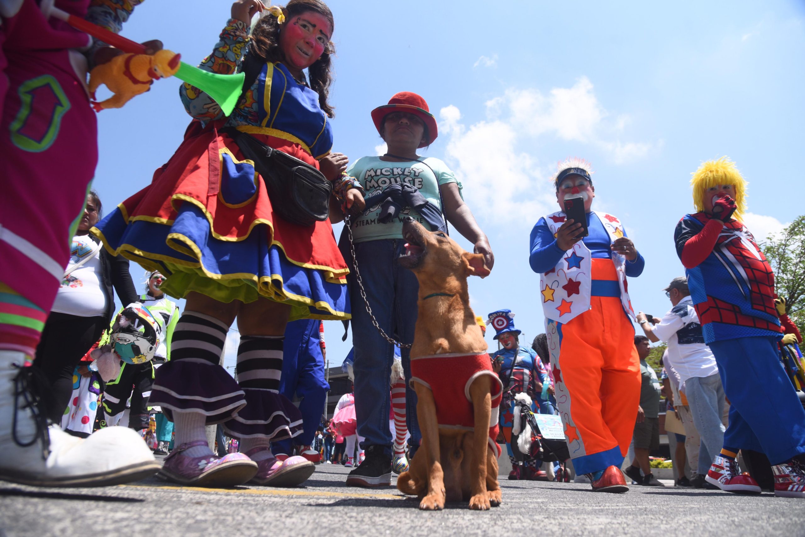desfile de payasos en Guatemala