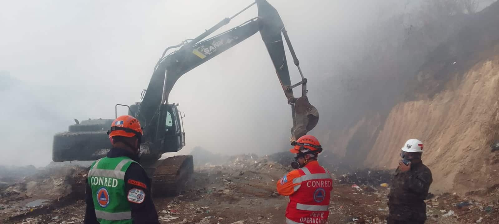 incendio en el vertedero de Amsa