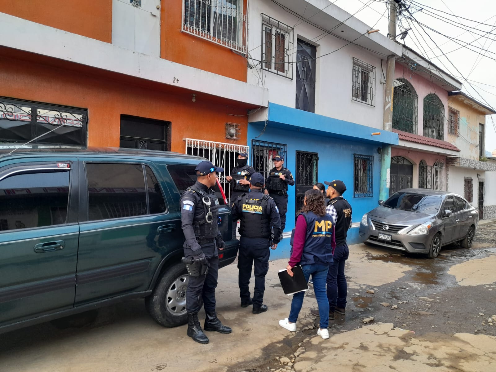 Guatemala y El Salvador investigan casos de robo y hurto de vehículos