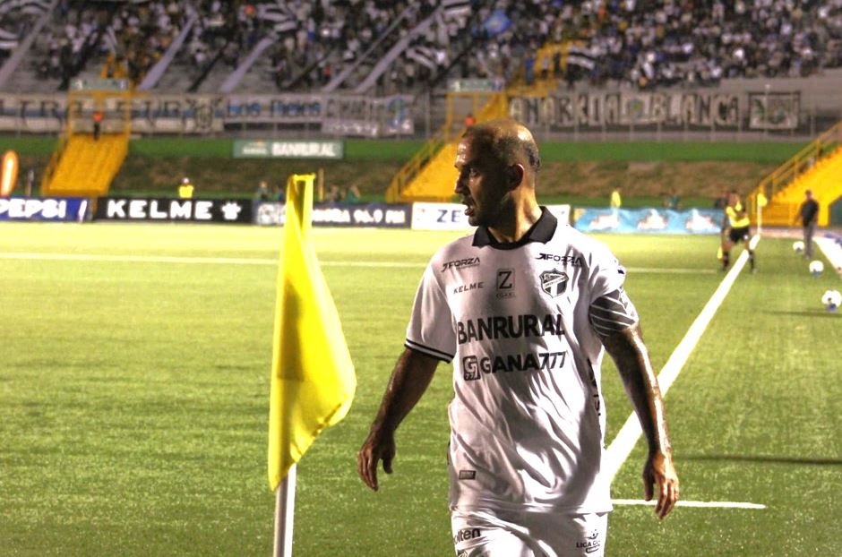 José Contreras