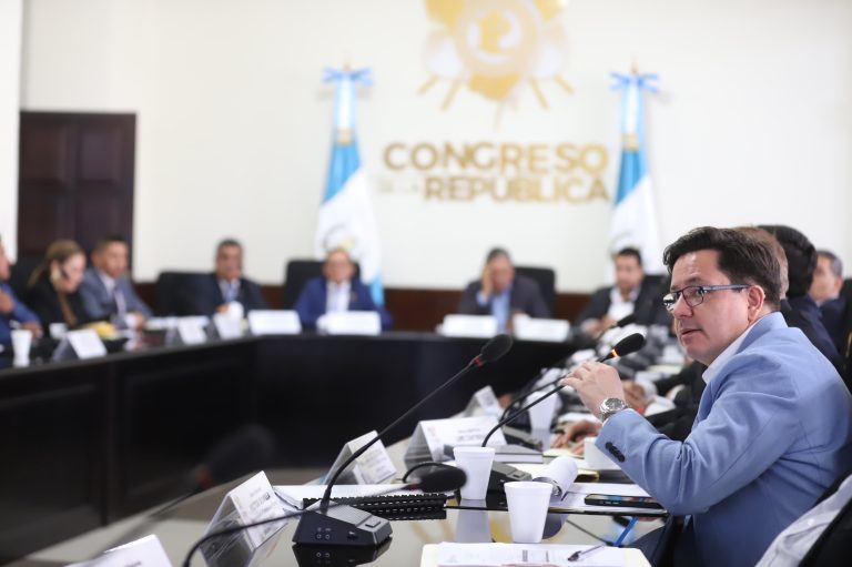 Comisión de Finanzas da dictamen favorable a iniciativa del Presupuesto 2