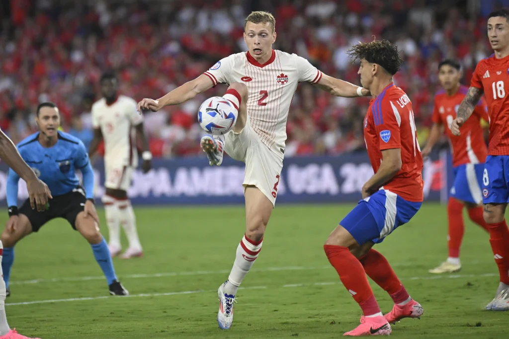 Federación de Chile ante Wilmar Roldán