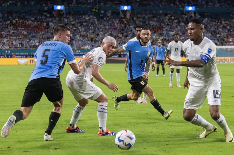 Uruguay ante Panamá