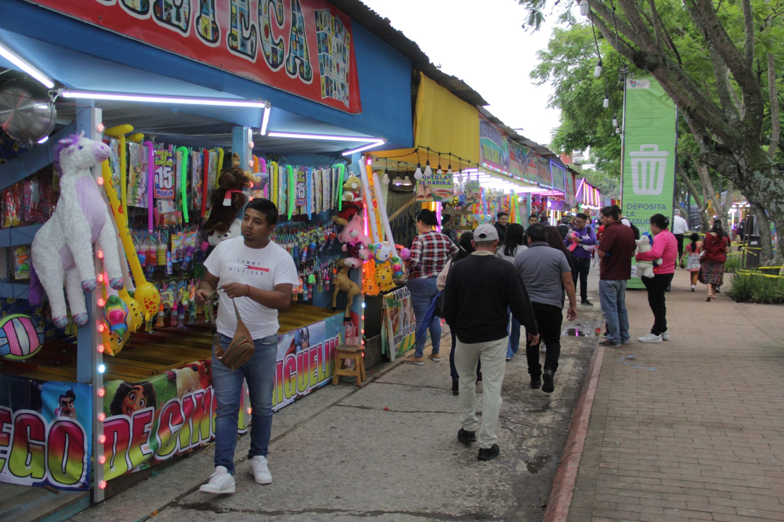 La mayoría de juegos tiene un costo de Q15 por persona. Fotos: Alex Meoño.