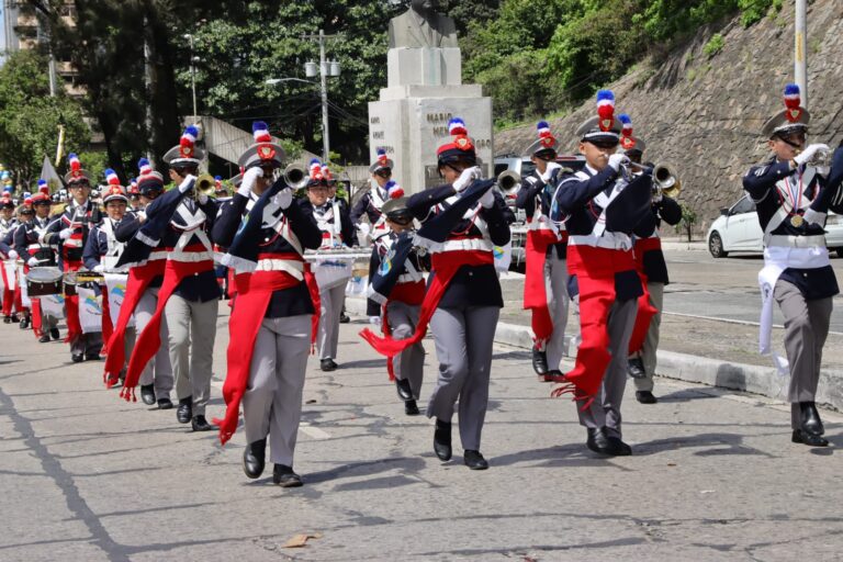 Desfile de la PNC 007