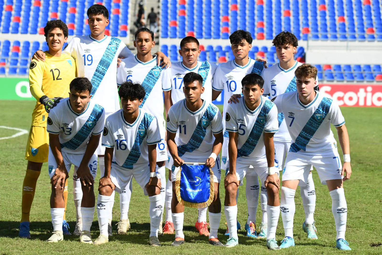 seleccion-nacional-de-guatemala-ante-panama-premundial-concacaf-julio-2024 (1)