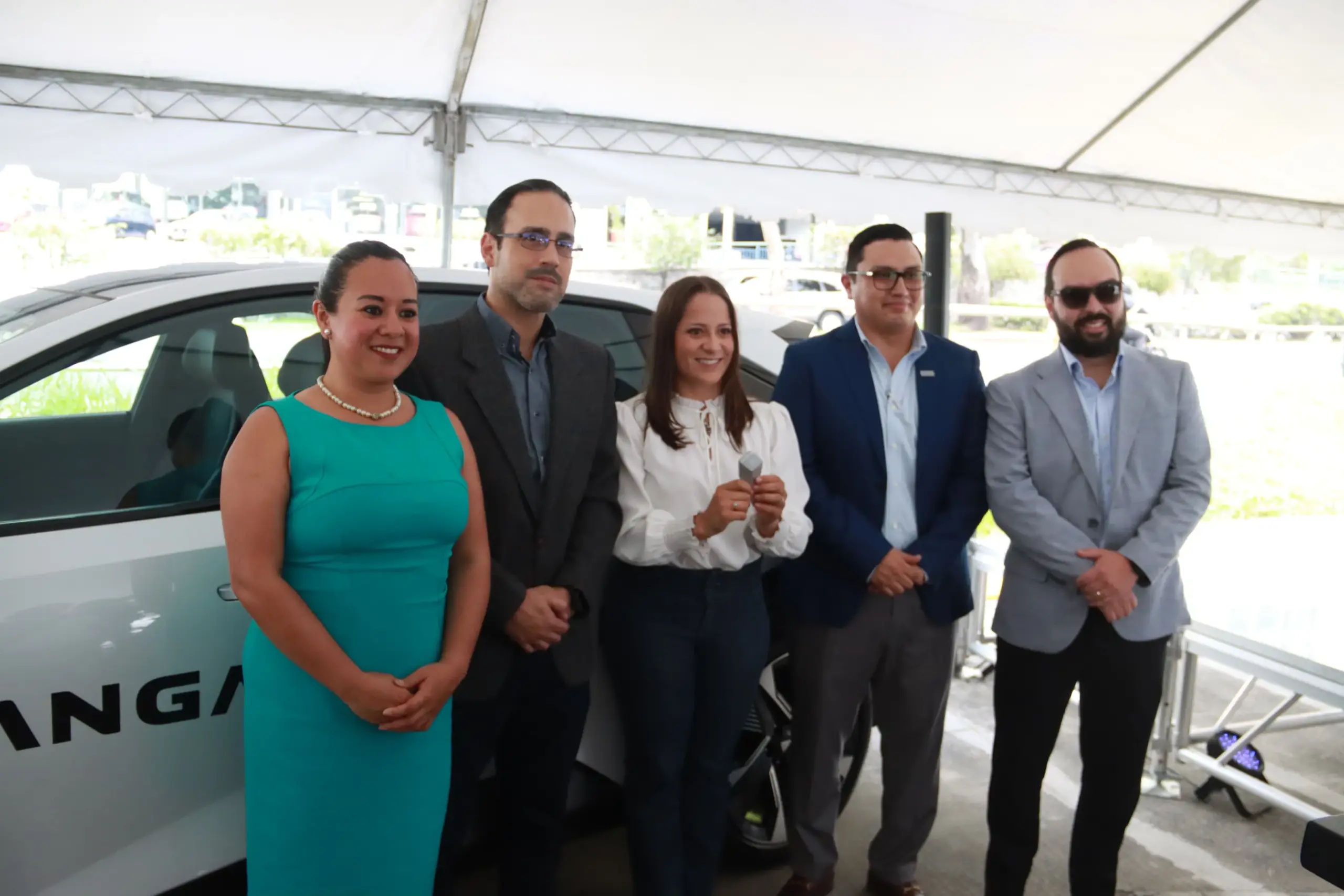 changan-guatemala-entrega-una-deepal-a-adriana-ruano-agosto-2024 (5)