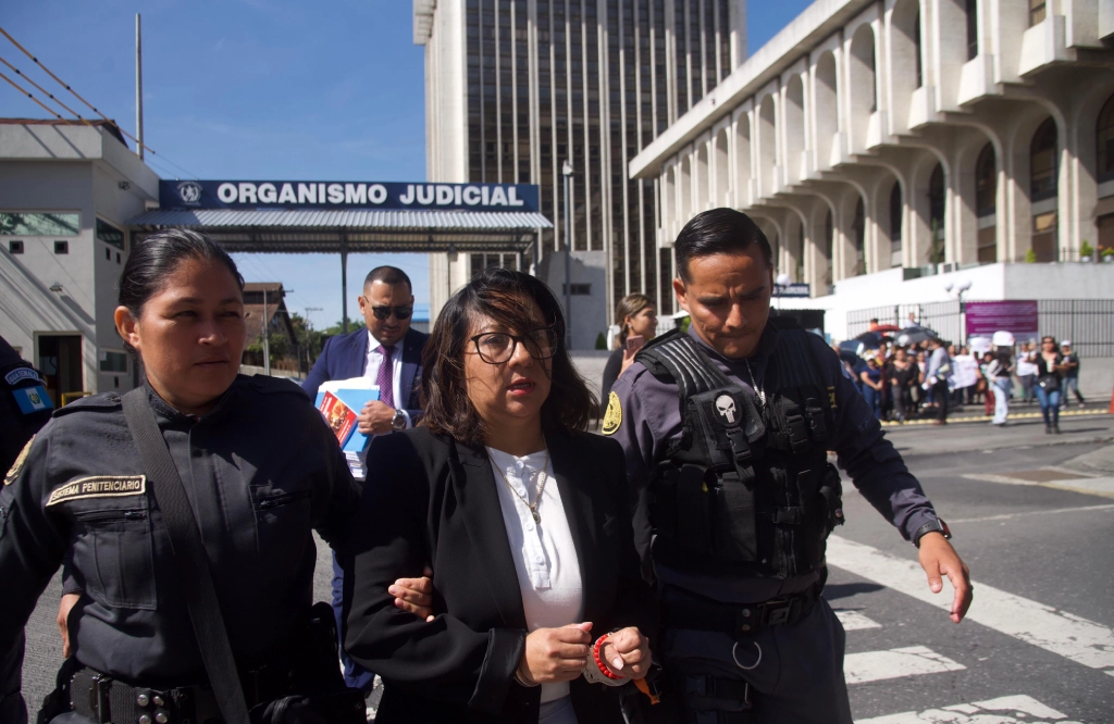 directora del Instituto de la Víctima y exdiputada, Ligia Hernández, comparece a audiencia de primera declaración