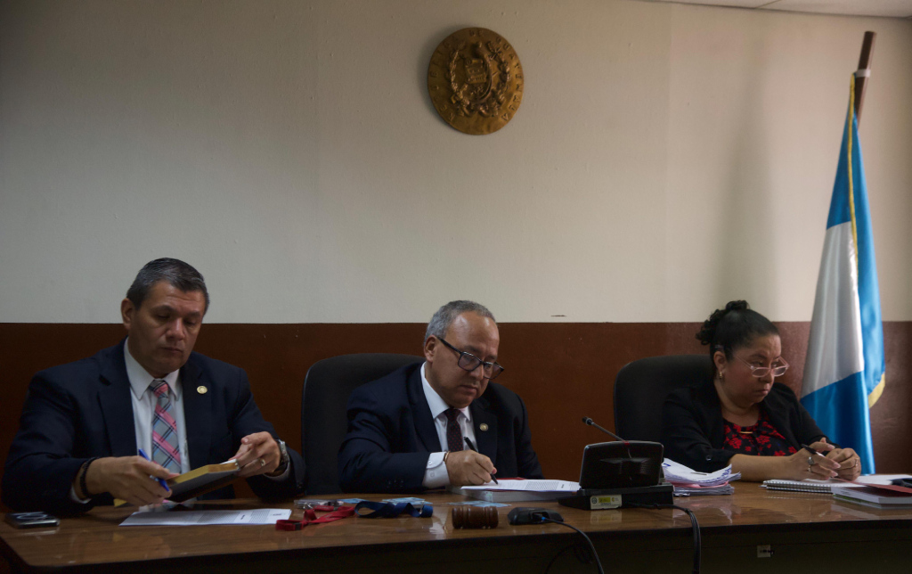 magistrados del Tribunal Supremo Electoral - TSE - en audiencia de recusación por el caso TREP