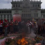 Actividades en plaza de la Constitución en el Día Internacional de los Pueblos Indígenas