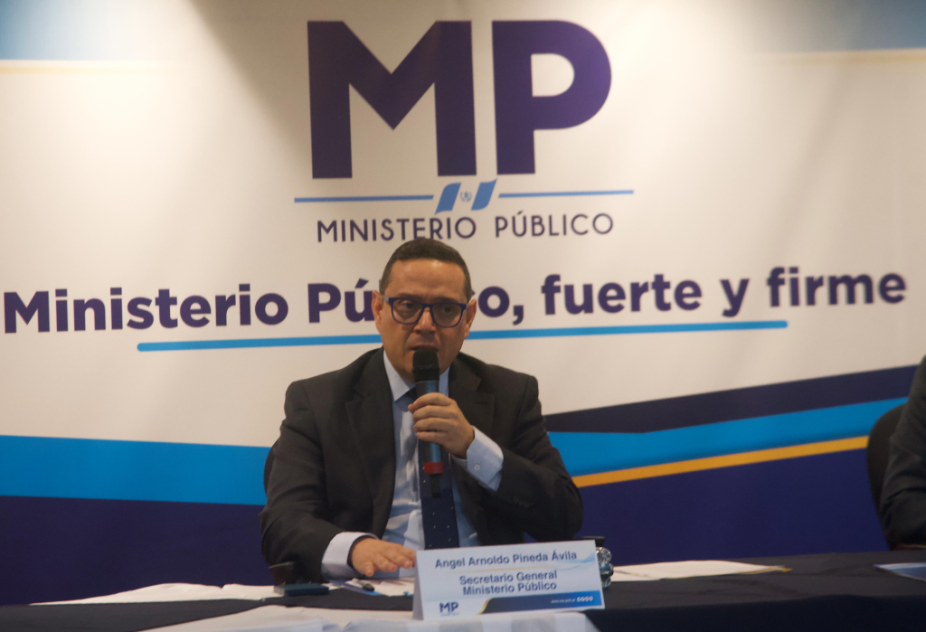 secretario general del Ministerio Público, Ángel Pineda