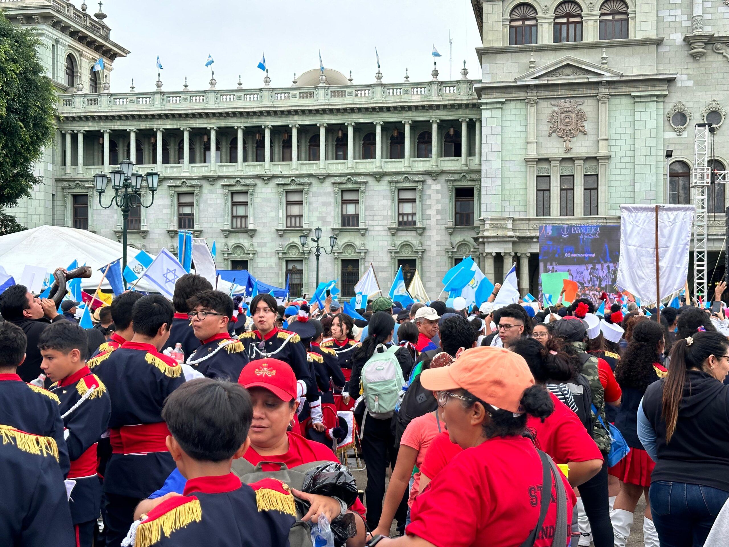 Fotos cortesía de Rolando Girón, de la Iglesia del Nazareno Ríos de Agua Viva.