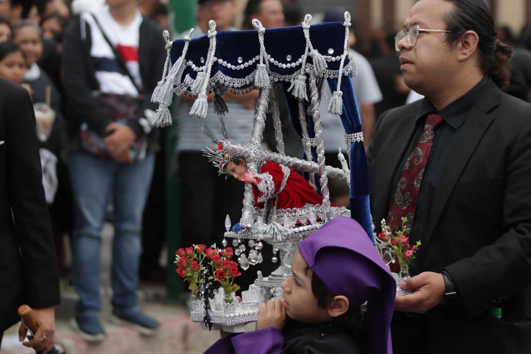 Procesión de Jesús Nazareno de las Tres Potencias por aniversario número 100 de la hermandad (16)