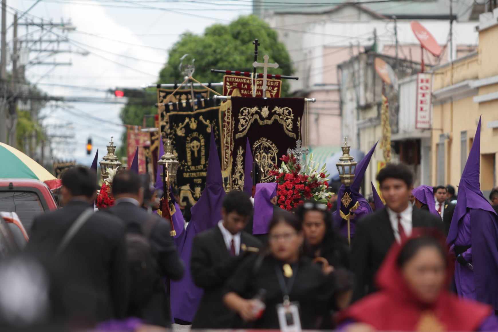 Procesión de Jesús Nazareno de las Tres Potencias por aniversario número 100 de la hermandad (28)