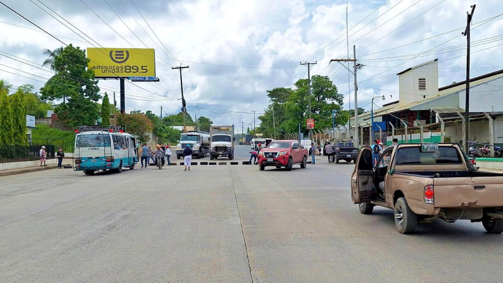 bloqueo en Puerto Barrios, Izabal