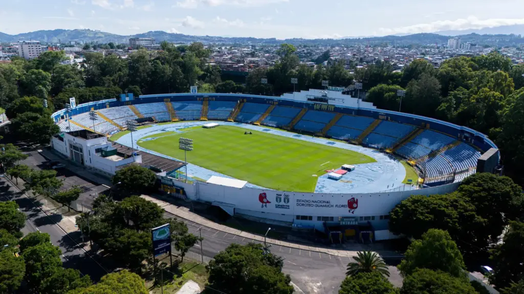 Gramilla del estadio Nacional Doroteo Guamuch Flores