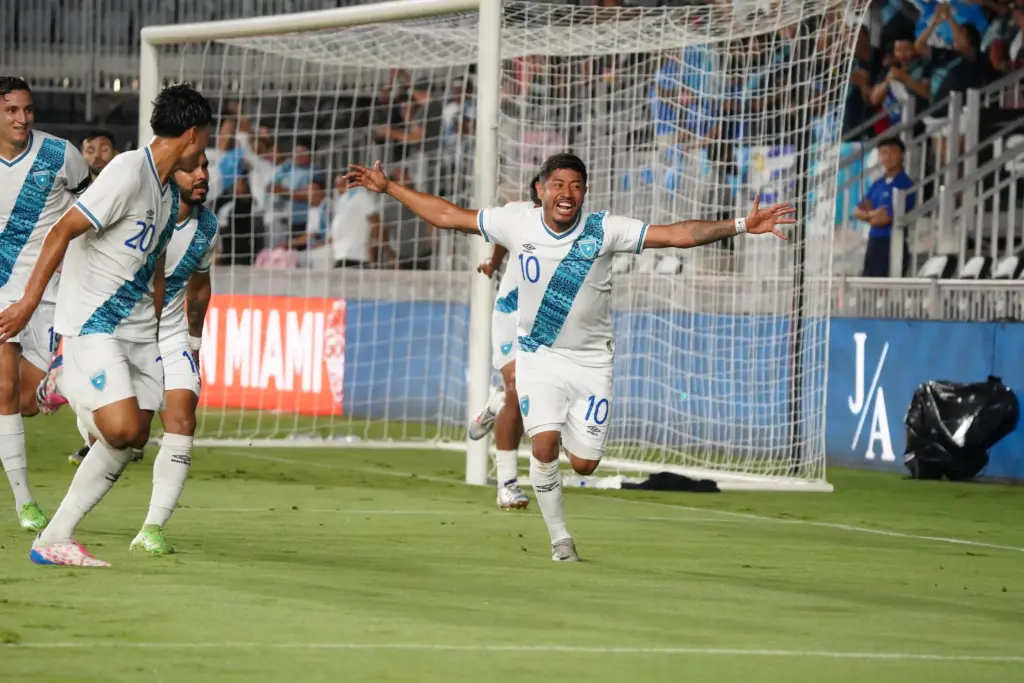 Guatemala ante Uruguay