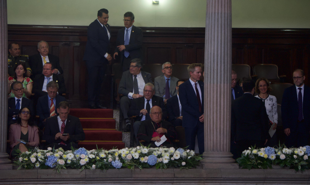 sesión solemne en el Congreso por 203 años de Independencia de Guatemala