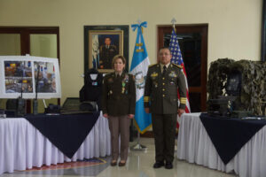 Estados Unidos entrega donación de equipo militar a Guatemala