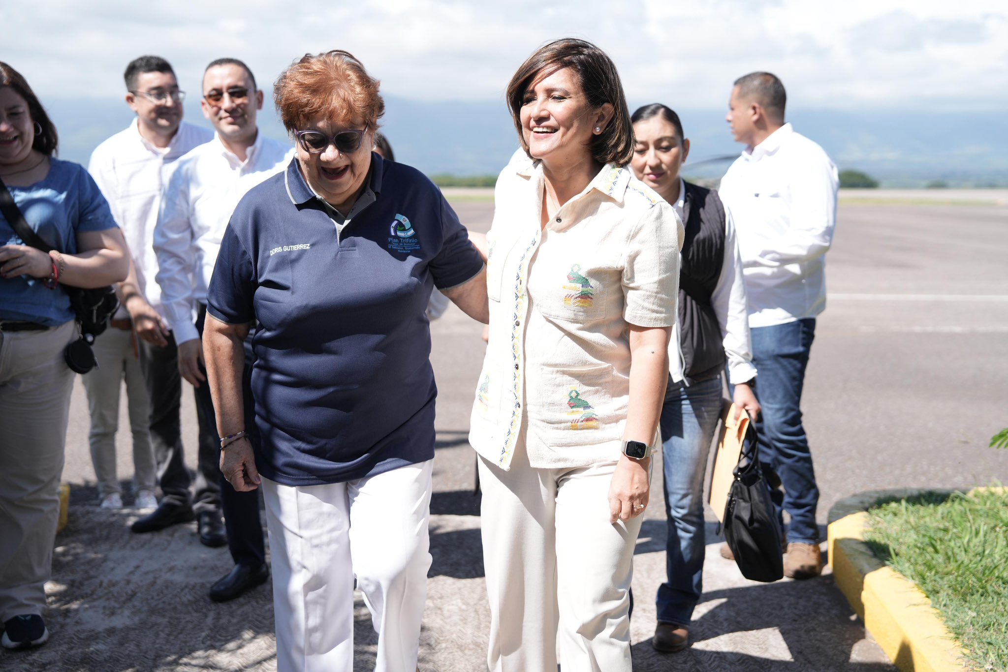 Vicepresidenta Karin Herrera inicia gira de trabajo en Honduras