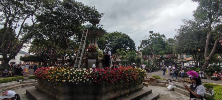 Antigua Guatemala está de gala para el Festival de las Flores 2