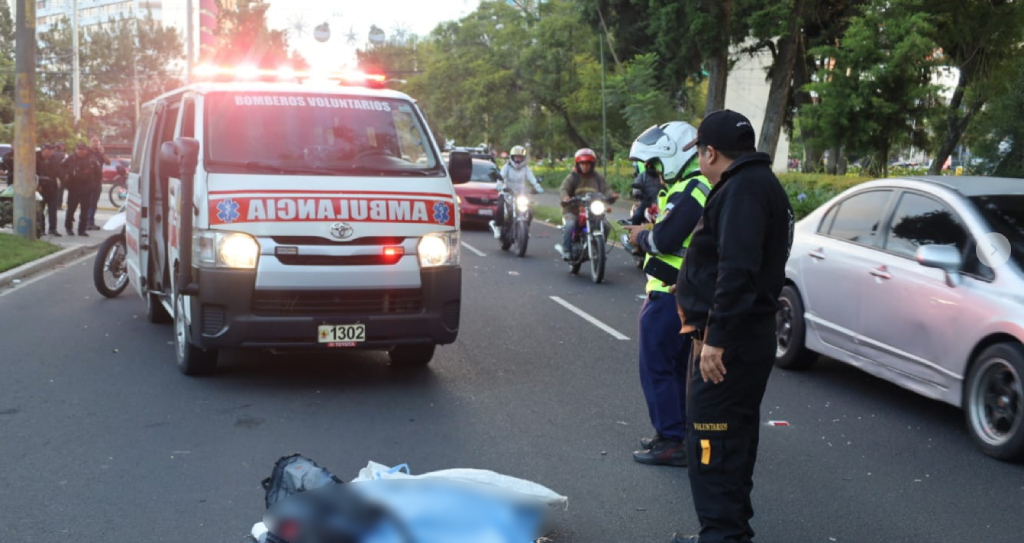 Hombre muere atropellado en zona 13