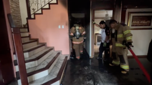 Se incendia vivienda en ruta a El Salvador