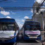 Pilotos de buses de Transurbano protestan en la capital