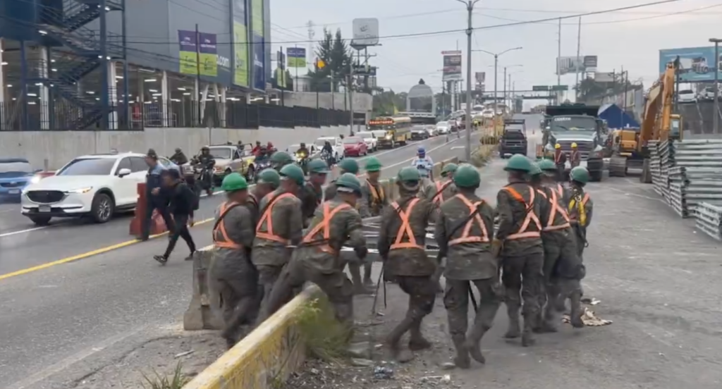 Implementan cierre total por desmontaje de puente en Villa Nueva