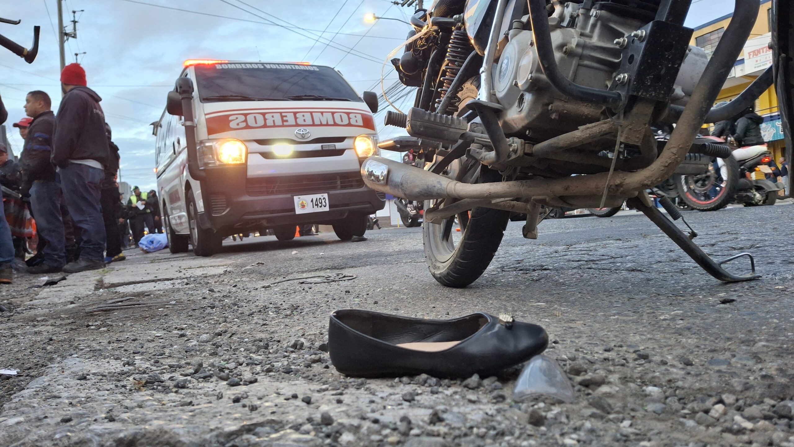 mujer fallecida tras accidente de motocicleta en Mixco