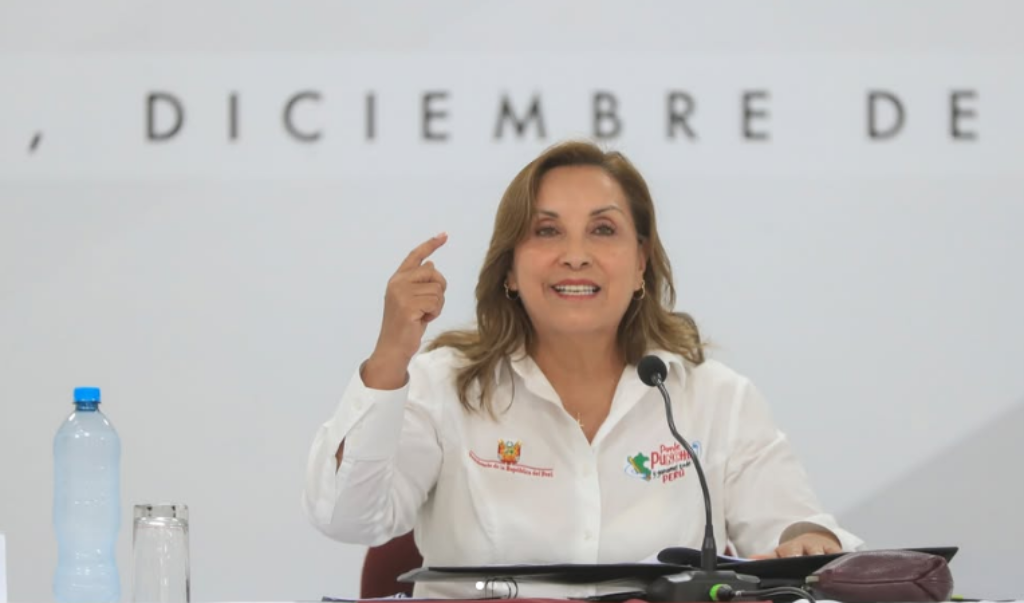 Dina Boluarte, presidenta de Perú